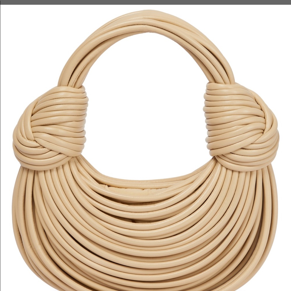 Limited edition BOTTEGA VENETA
Double Knot Small leather tote